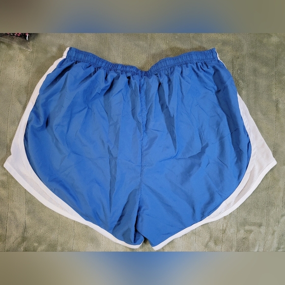 Nike Royal Blue and White Women's Dry Tempo Athletic Shorts Large - Picture 6 of 13